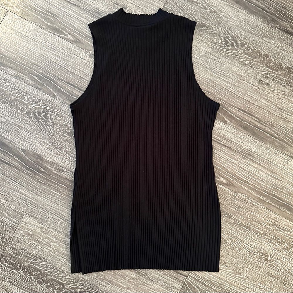 Cale Ribbed High Neck Sleeveless top - Picture 8 of 8